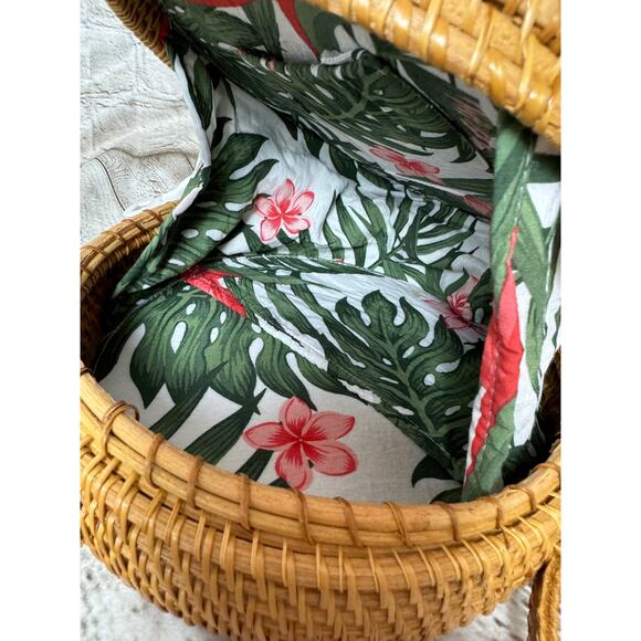 Round Rattan Crossbody Purse - Picture 3 of 7